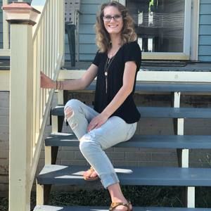 Meet your Posher, Ana